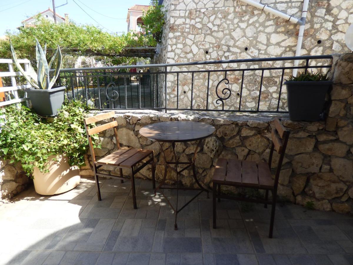 ארגוסטולי Anna Apartments מראה חיצוני תמונה