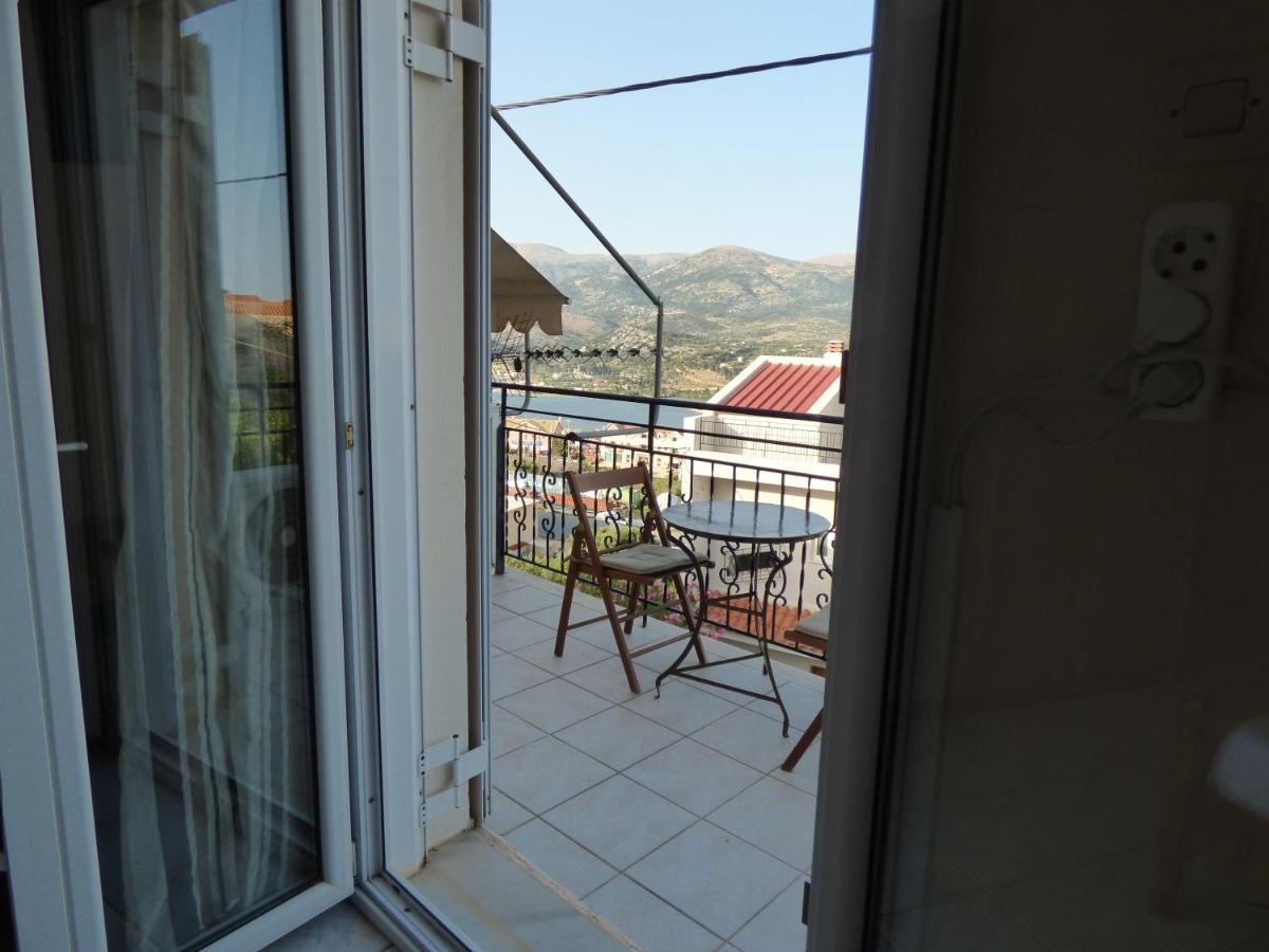 ארגוסטולי Anna Apartments מראה חיצוני תמונה