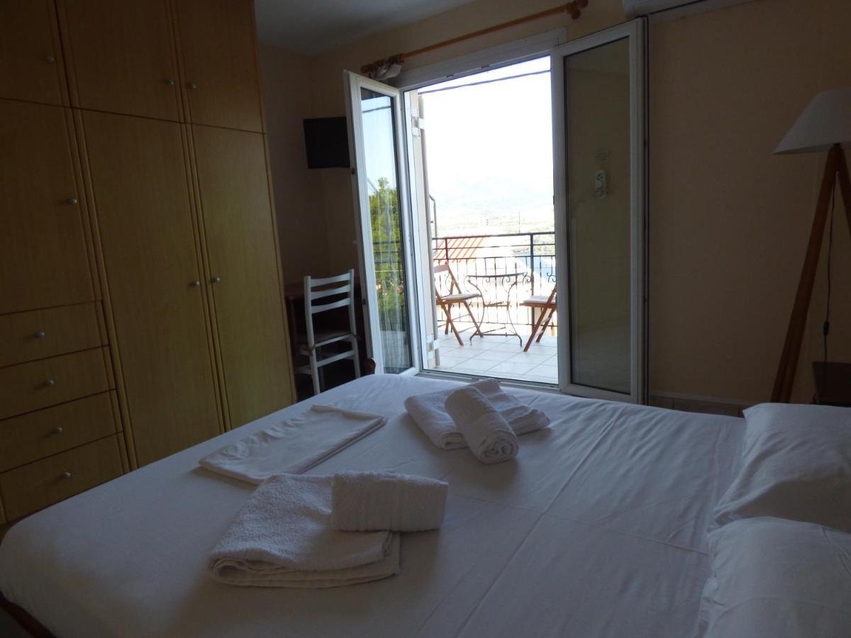 ארגוסטולי Anna Apartments מראה חיצוני תמונה